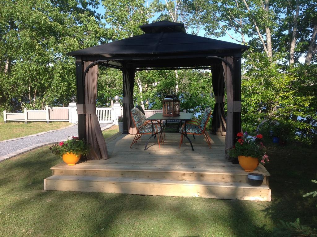 Casa Breeze B & B Saint Stephen Esterno foto
